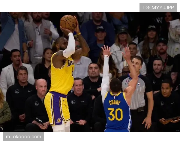 湖人vs勇士关键卡位战前瞻：詹库对决或决定西部最后一张直通季后赛门票